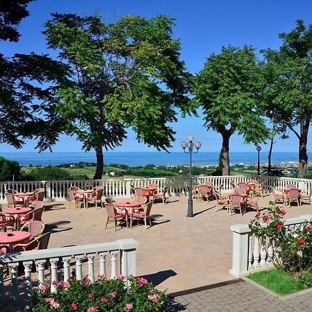 Hotel Bel Sit Senigallia Buitenkant foto
