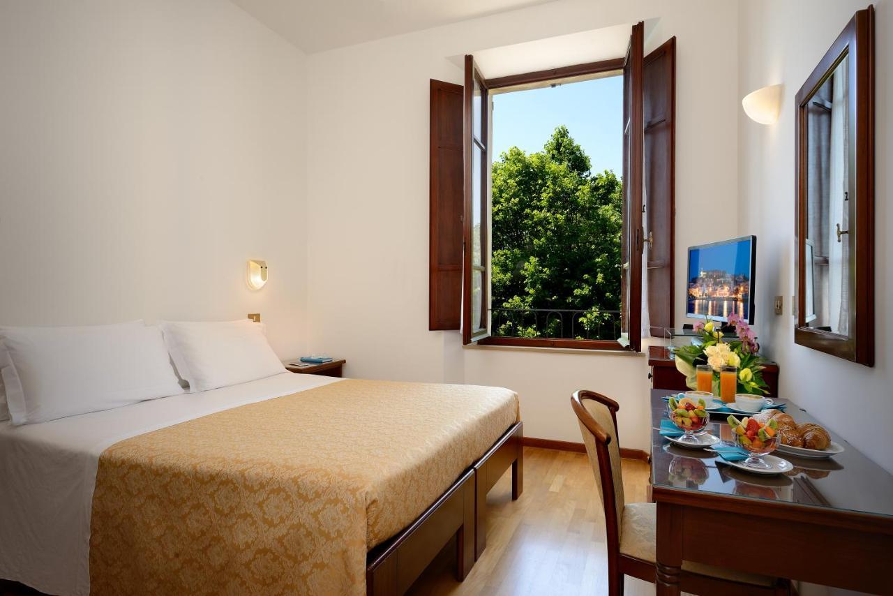 Hotel Bel Sit Senigallia Buitenkant foto