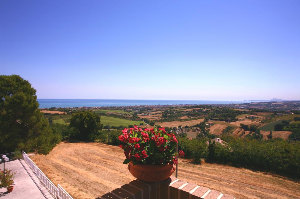Hotel Bel Sit Senigallia Buitenkant foto