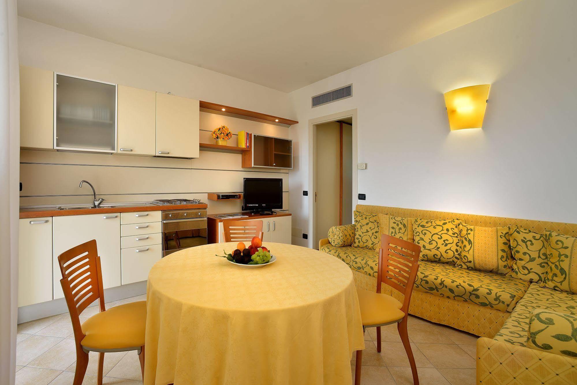 Hotel Bel Sit Senigallia Buitenkant foto
