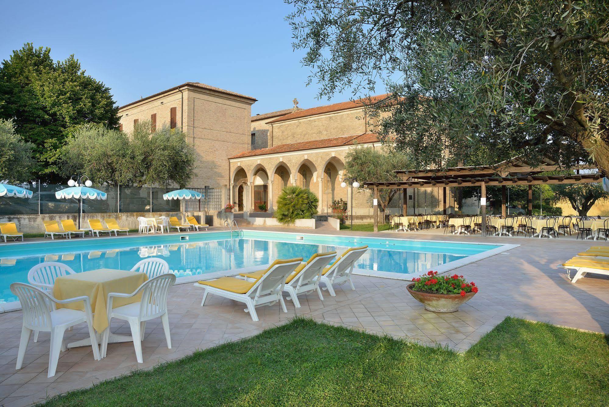 Hotel Bel Sit Senigallia Buitenkant foto